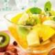 Фруктовый салат с бананом — витаминный перекус Фруктовый салат из бананов яблок апельсинов с йогуртом